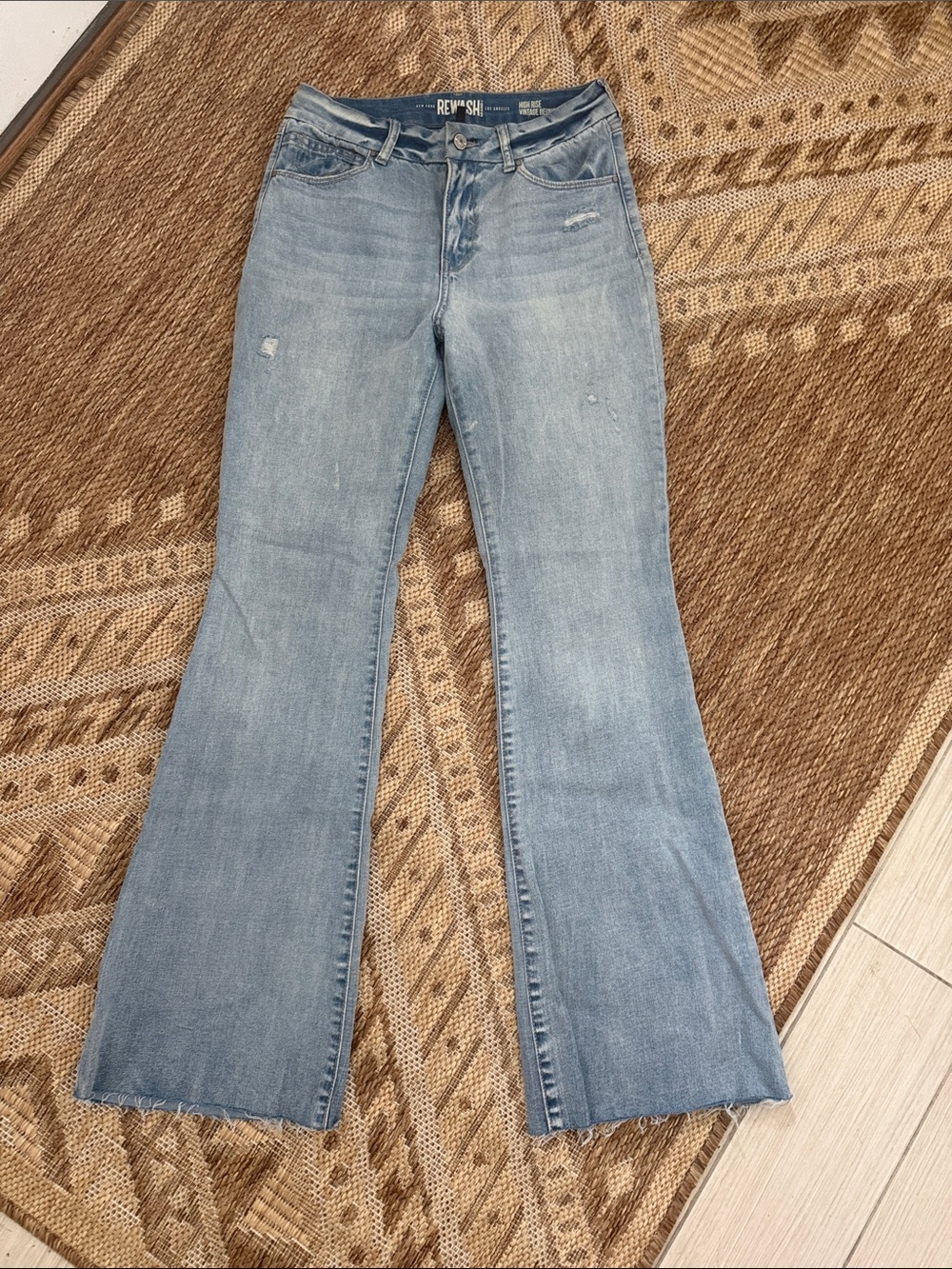 Rewash Light Wash Flared Jeans in Faded Blue